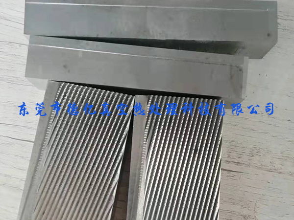 网站正能量www正能量网址牙板